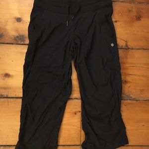 LULULEMON DANCE STUDIO CROP CAPRIS SIZE 4